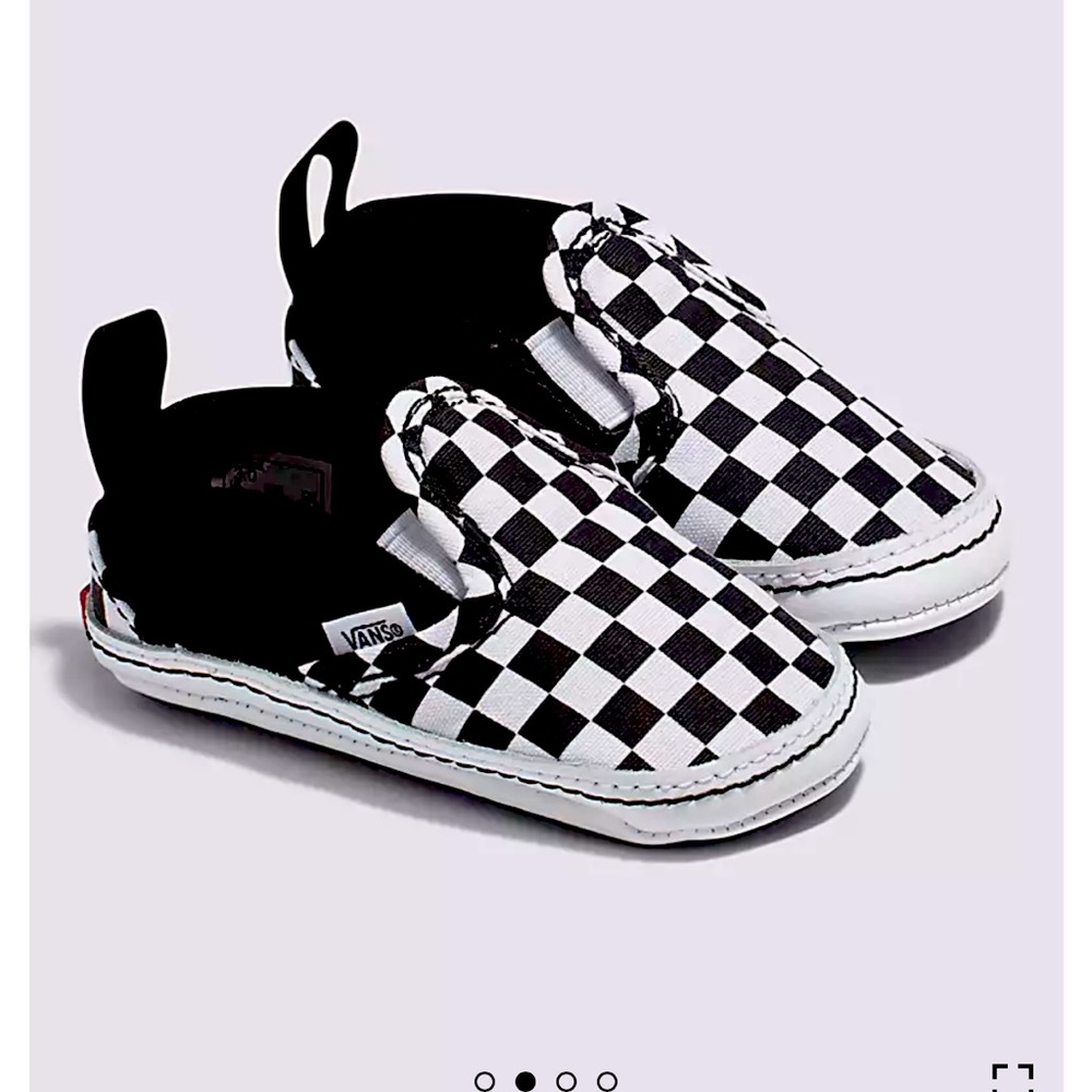 Slip-on V Crib Baby Vans